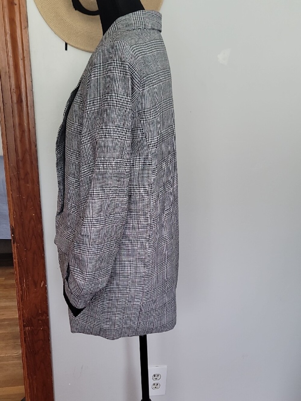 Retro Shinestar Black and White Plaid Open-Front Blazer - Picture 11 of 14
